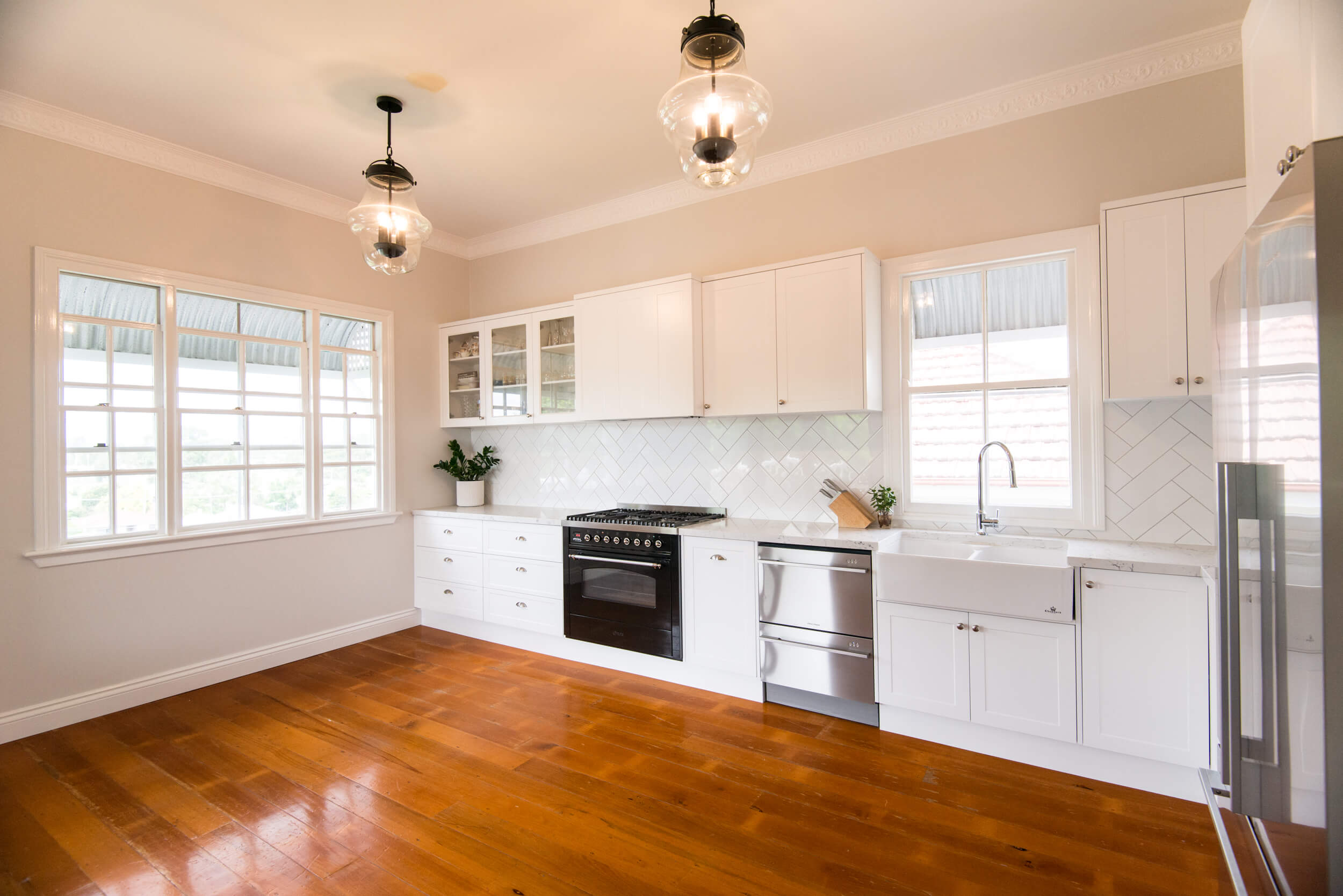 sandgate-renovation-extension-9073 Queenslander-kitchen-renovation-Sandgate-9073